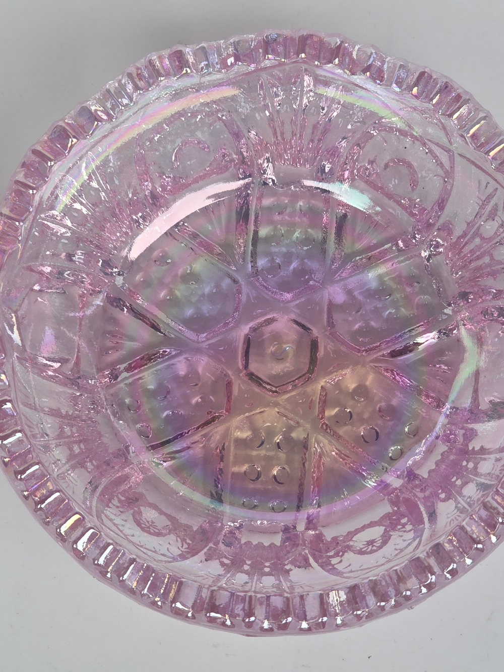 L.E Smith Iridescent Pink Glass Decorative 2 Handled Dish - Picture 2 of 4